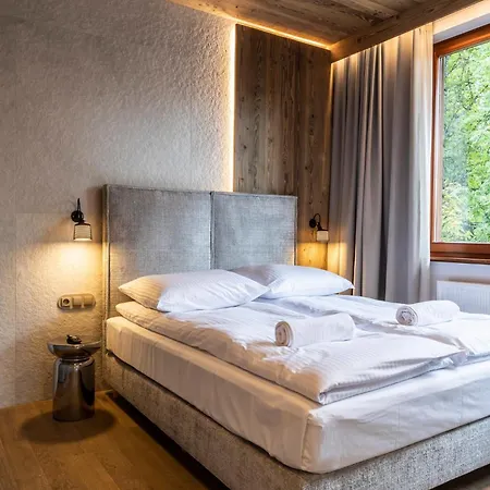 Udanypobyt Tetmajera 35